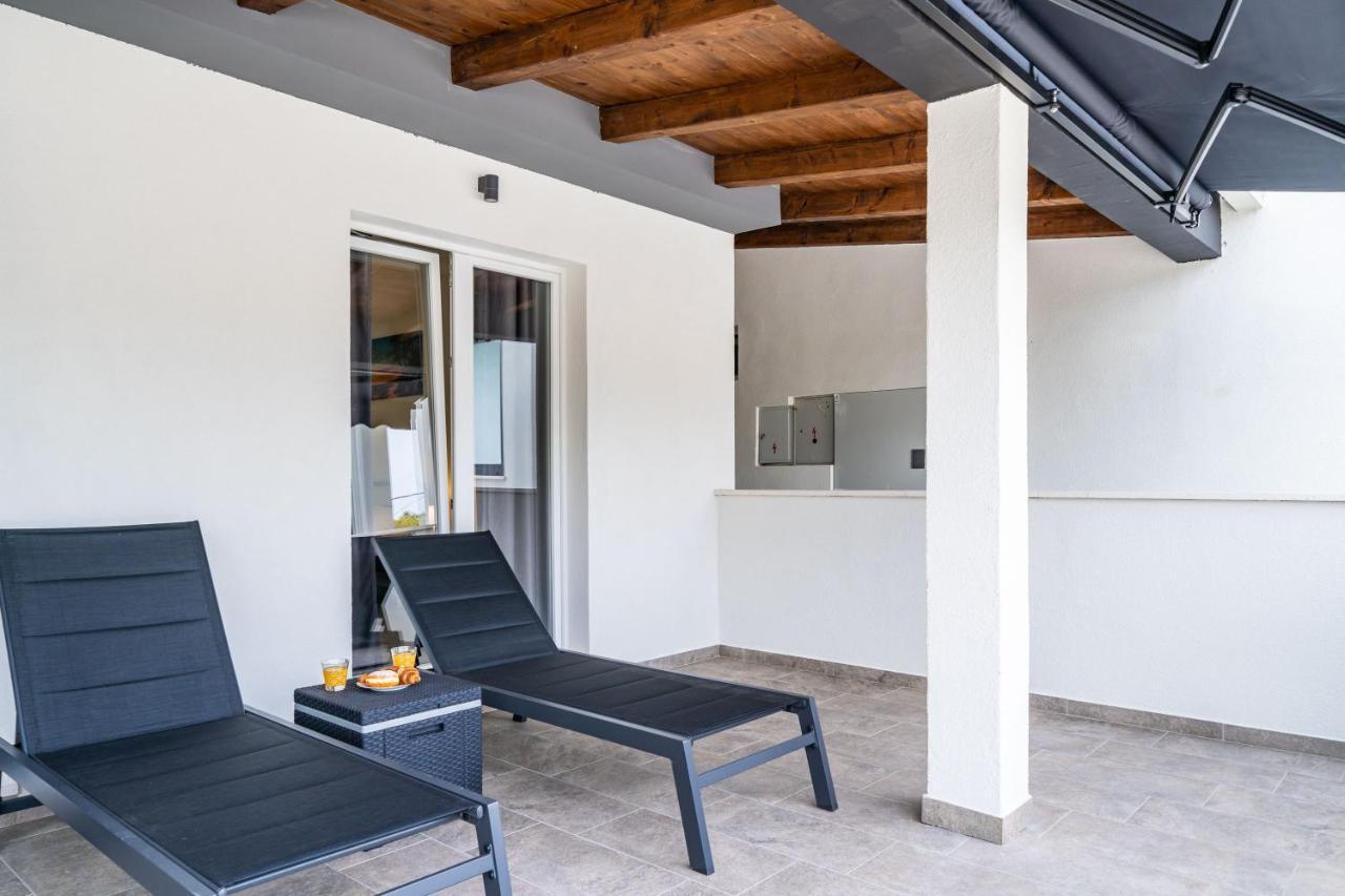 Hidden Gem Apartment Molunat Bagian luar foto