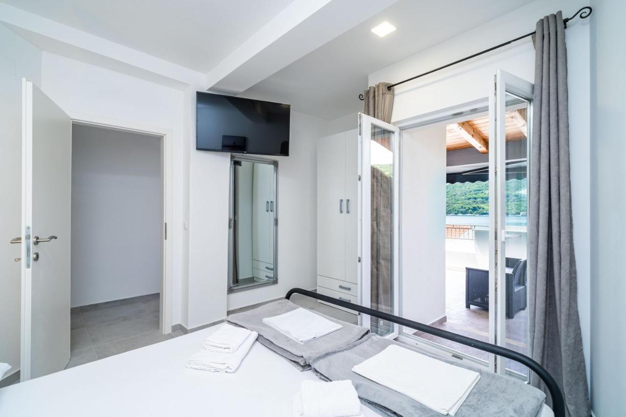 Hidden Gem Apartment Molunat Bagian luar foto