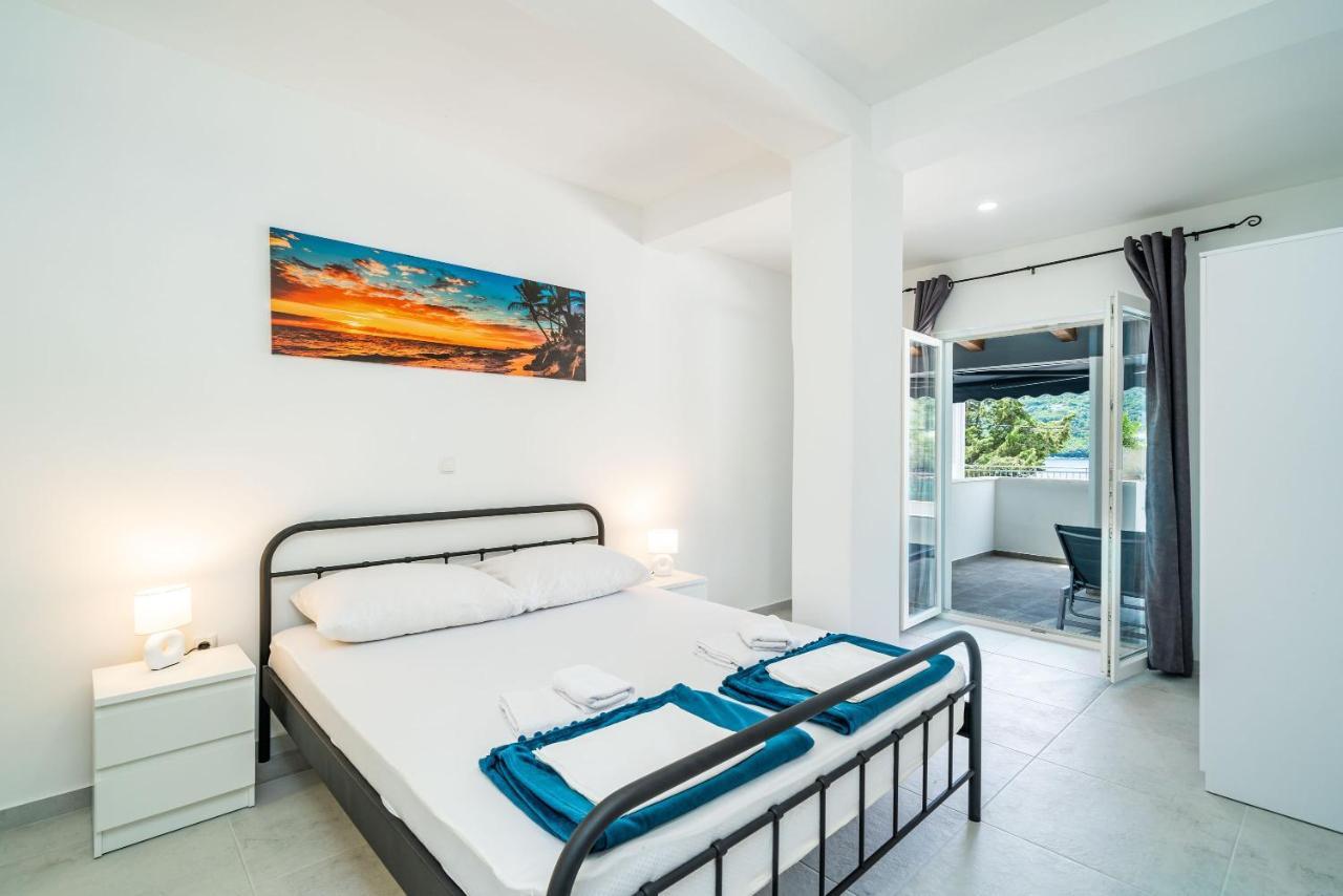 Hidden Gem Apartment Molunat Bagian luar foto