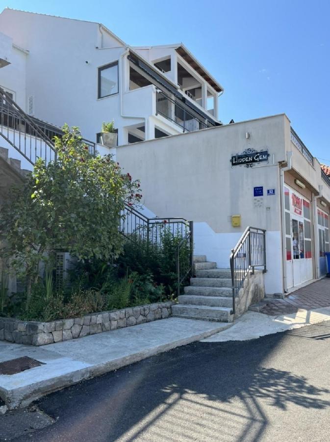 Hidden Gem Apartment Molunat Bagian luar foto