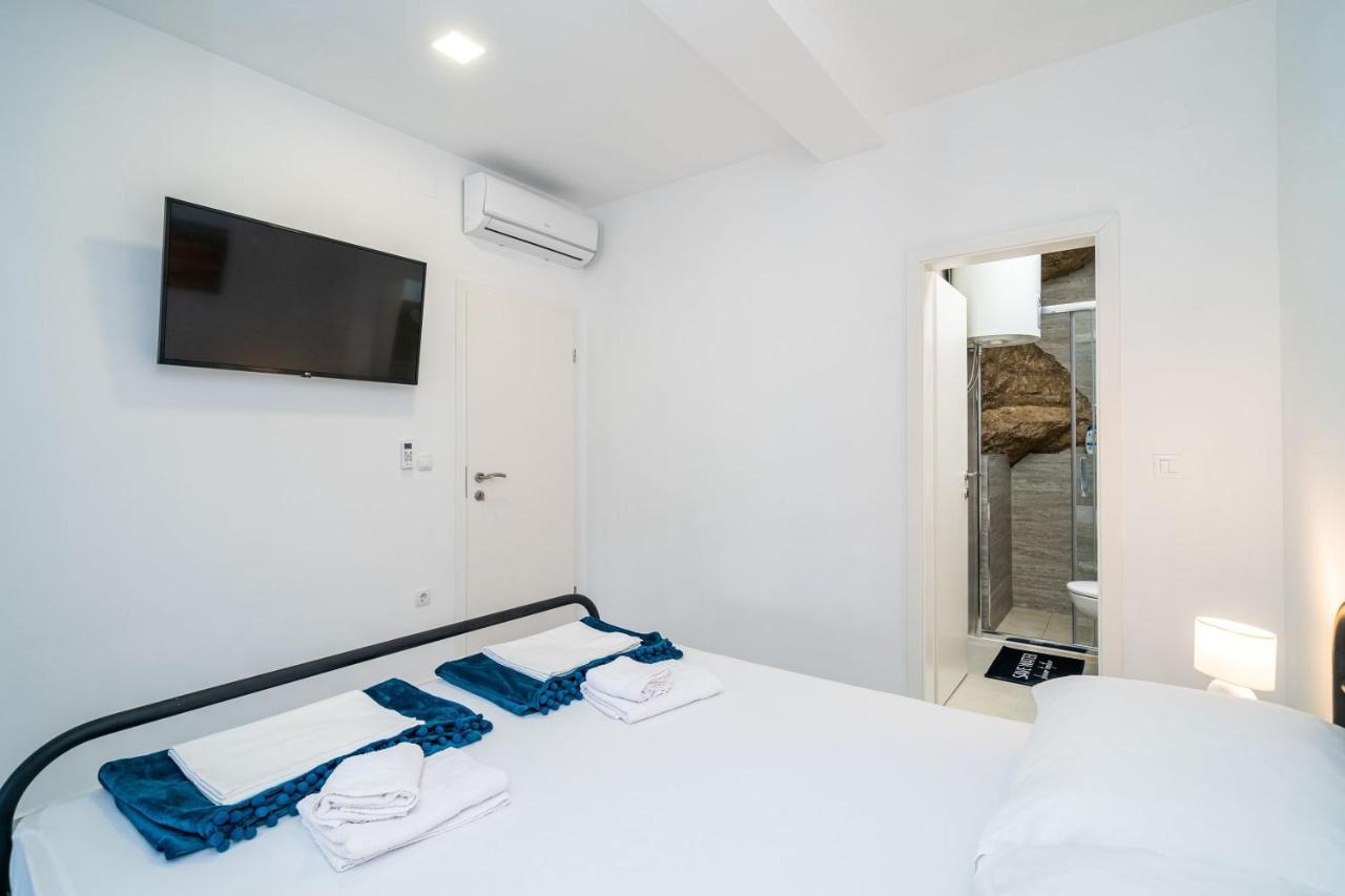 Hidden Gem Apartment Molunat Bagian luar foto