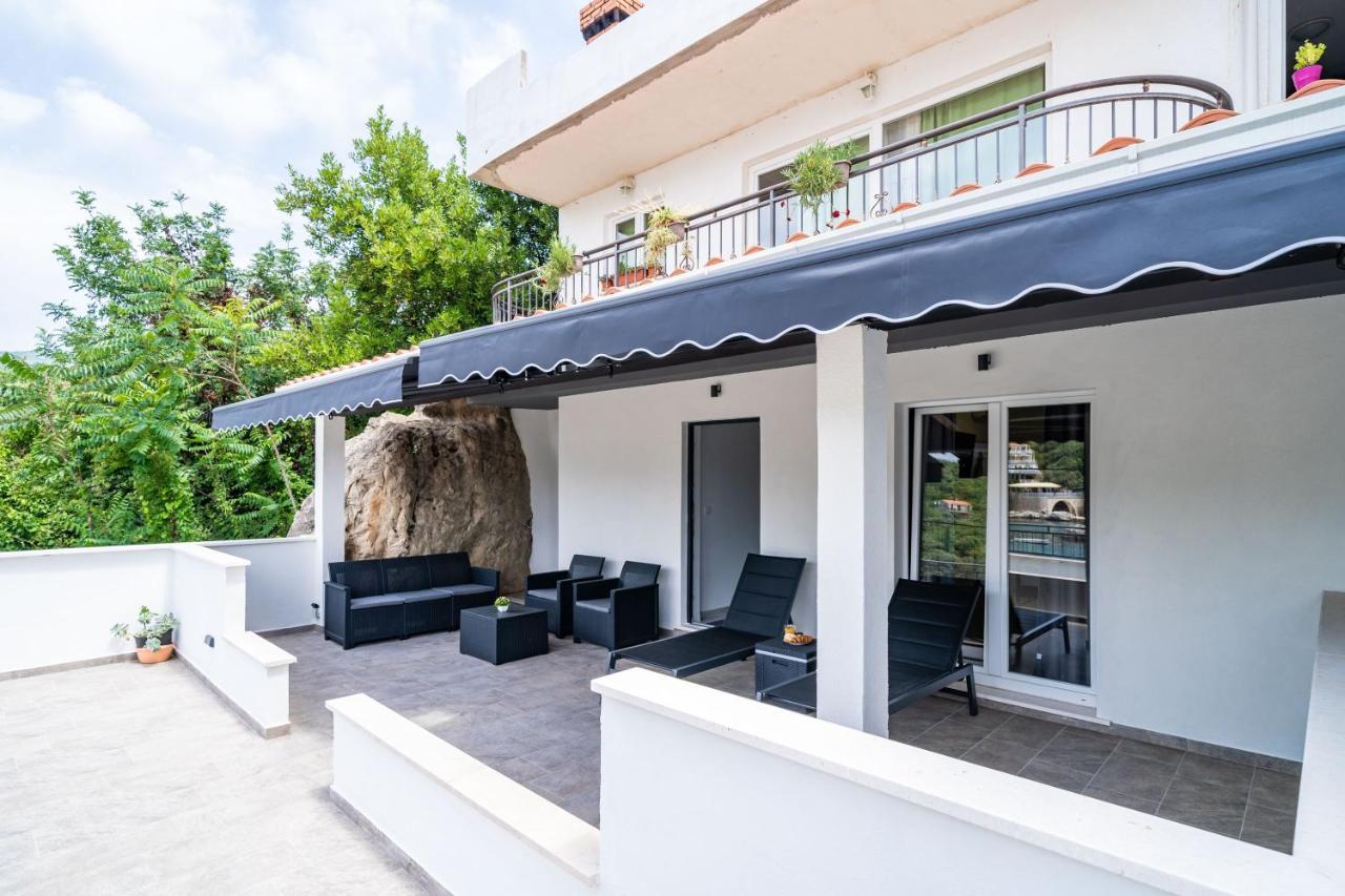 Hidden Gem Apartment Molunat Bagian luar foto